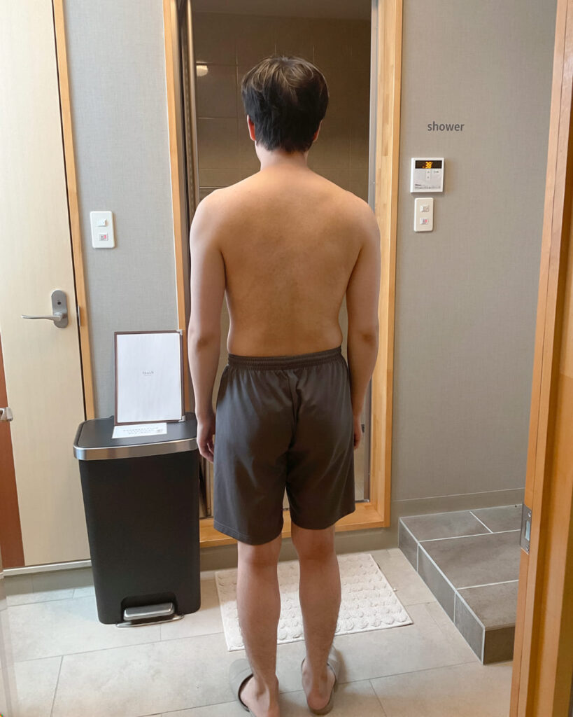 パーソナルトレーニング開始時(2026年3月)のKodaiさんの後ろ姿