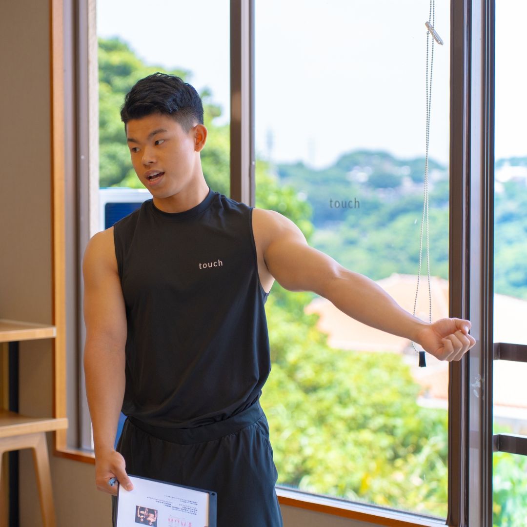 トレーナー Kyotarou